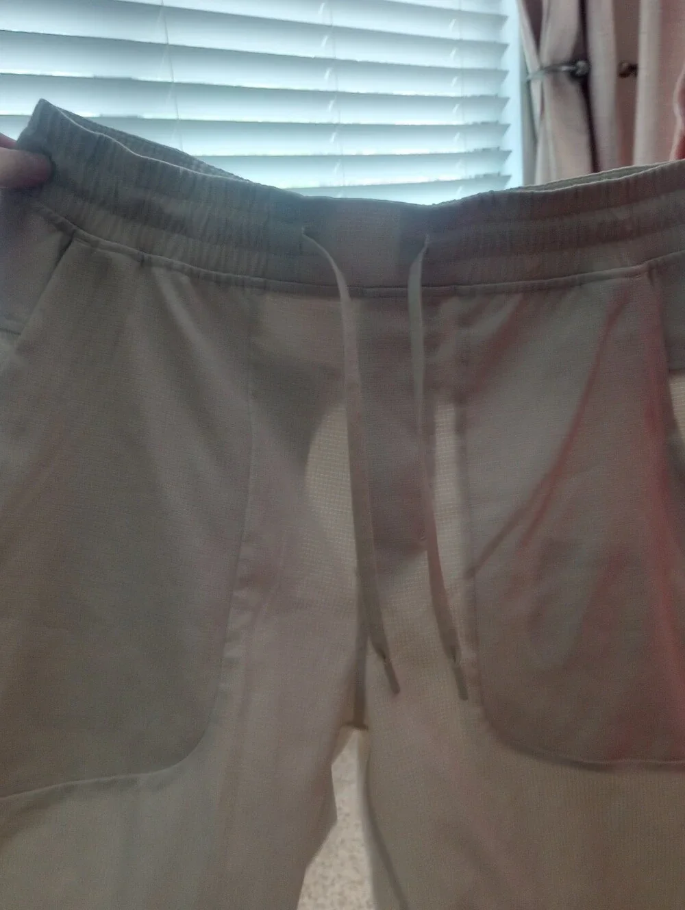 Lululemon Cream White Joggers Size Medium Activewear Running Gym Workout